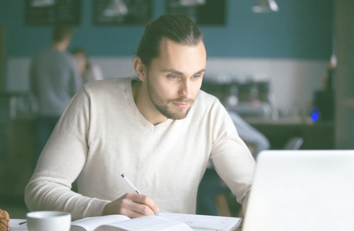 Sesión de seminario en vivo sobre desarrollo de presupuestos maestros